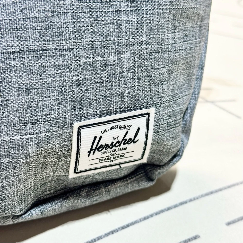 Herschel Fifteen Waist Pack - Picture 9 of 11